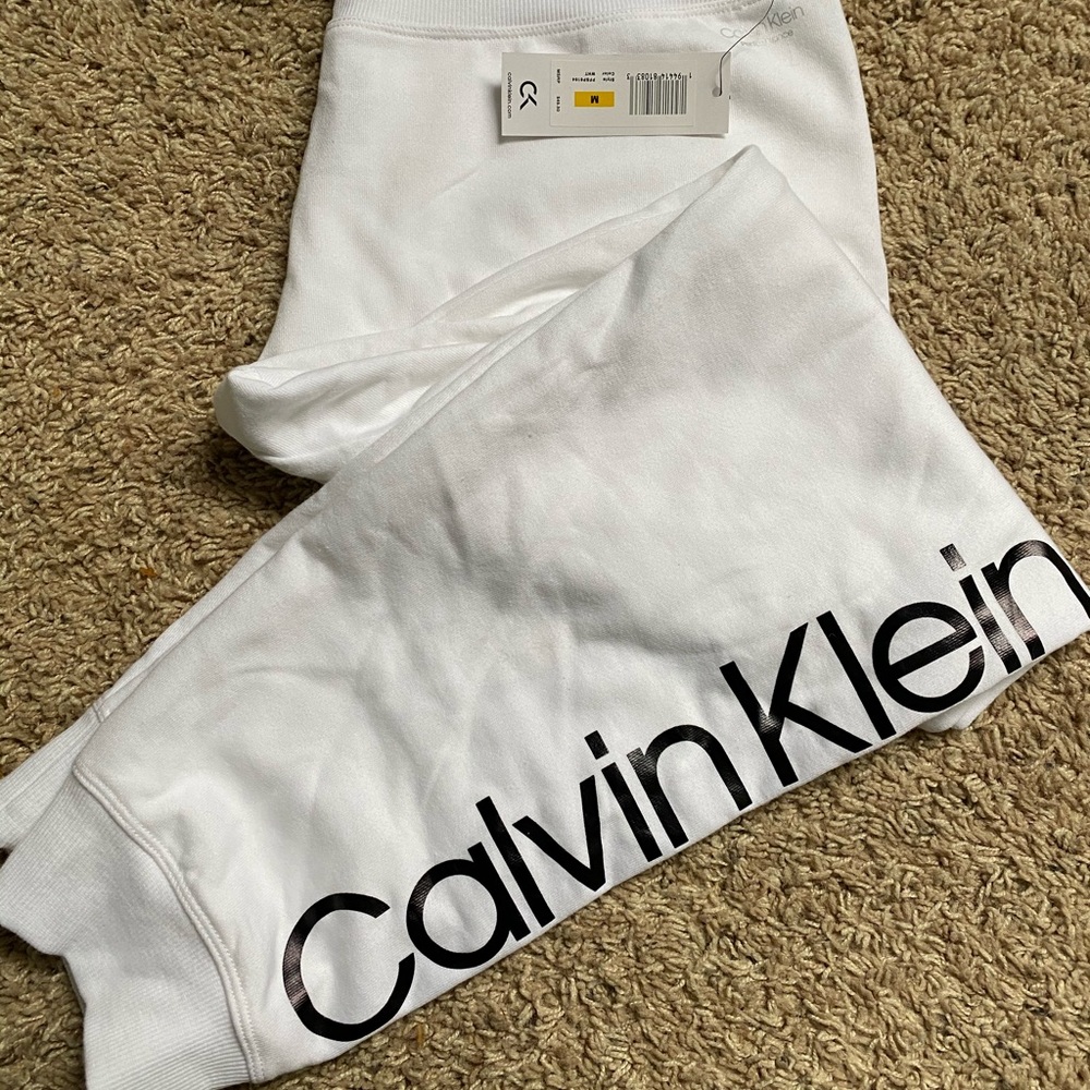 NWT Calvin Klein joggers
